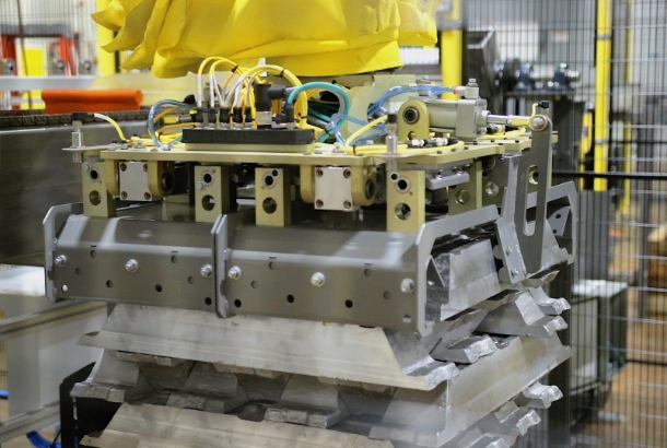 Metal Ingot Robotic Cell Sensors and Controls