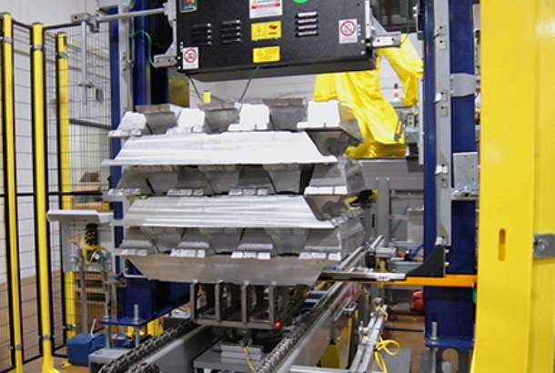 Metal Ingot Robotic Cell Inline Scales