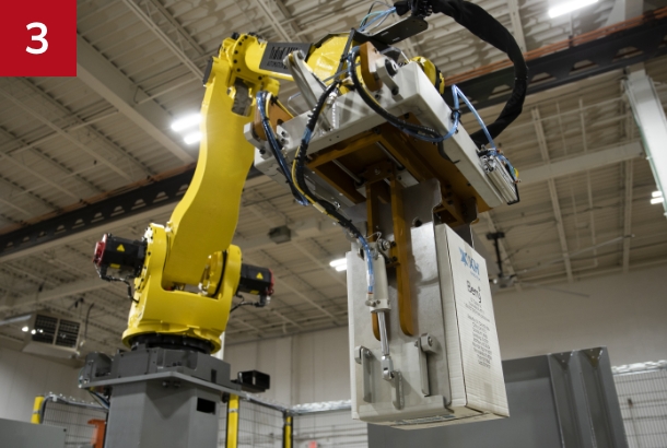 Close up of the end of arm tooling on a robotic palletizer