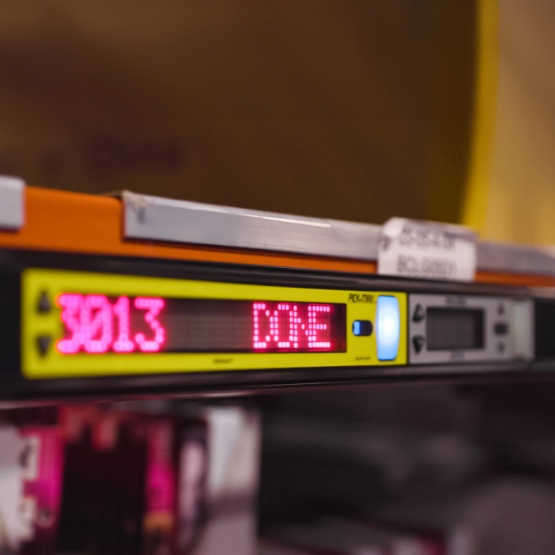 Pick-to-Light System Shelf