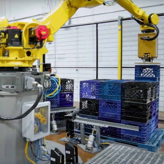 Fanuc R-2000iB/100H Robotic Palletizer