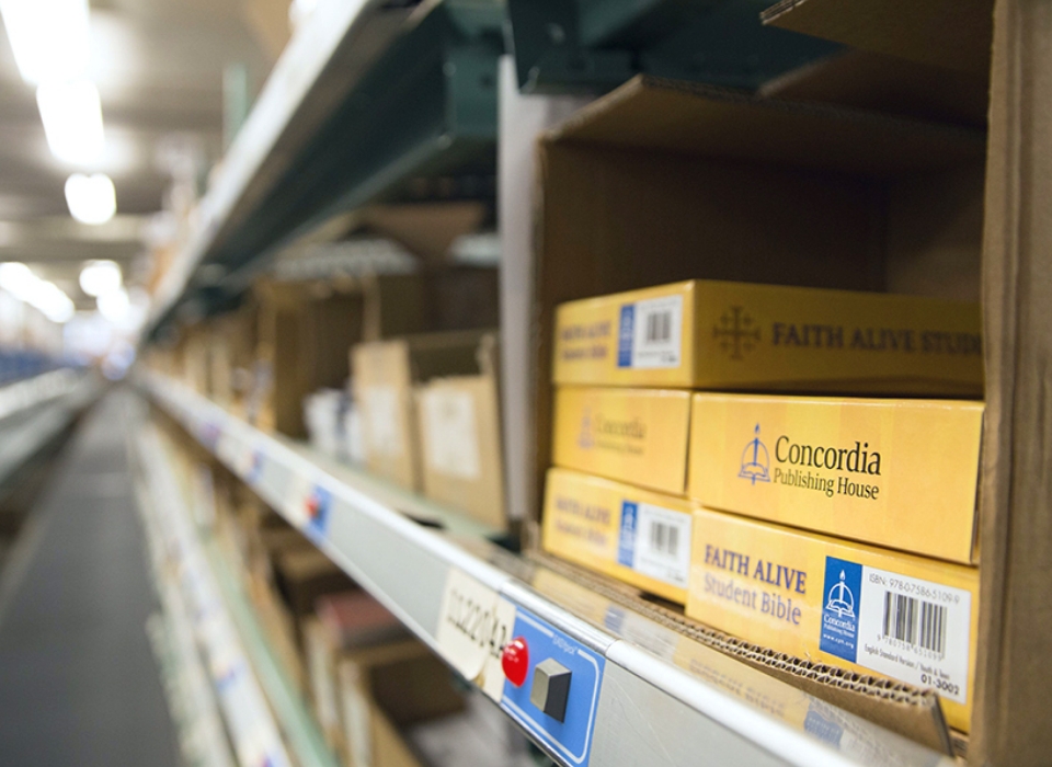 DCX Pick-to-Light Shelf